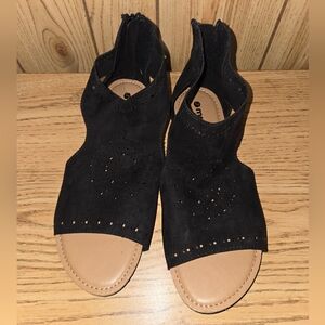 Black Makalu California Women's Flat Espadrilles Sandals Size 9.5M NWT